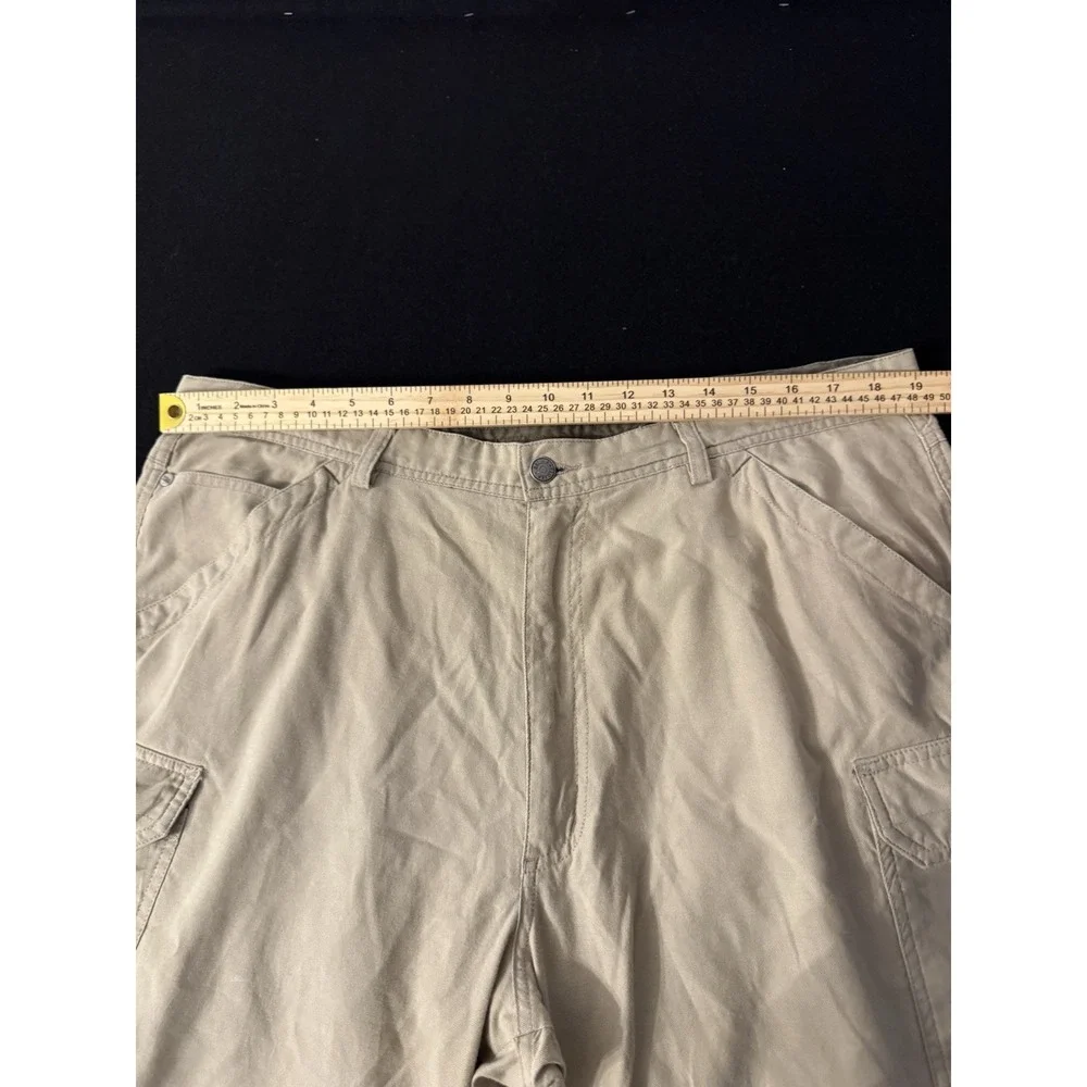 REI Cotton Khaki Pants /Zip Off Legs/size 38x32